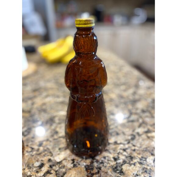 Vintage 1970's Mrs. Butterworth Amber Syrup Jars with original lid set of 2 - Picture 3 of 11